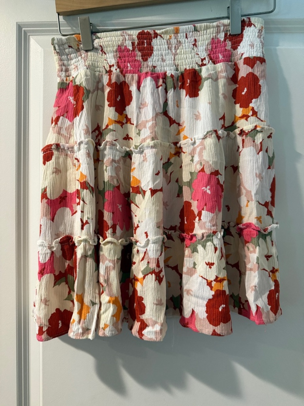 Market & Spruce White Tiered A-Line Skirt with Pink, Red & Orange Floral Print